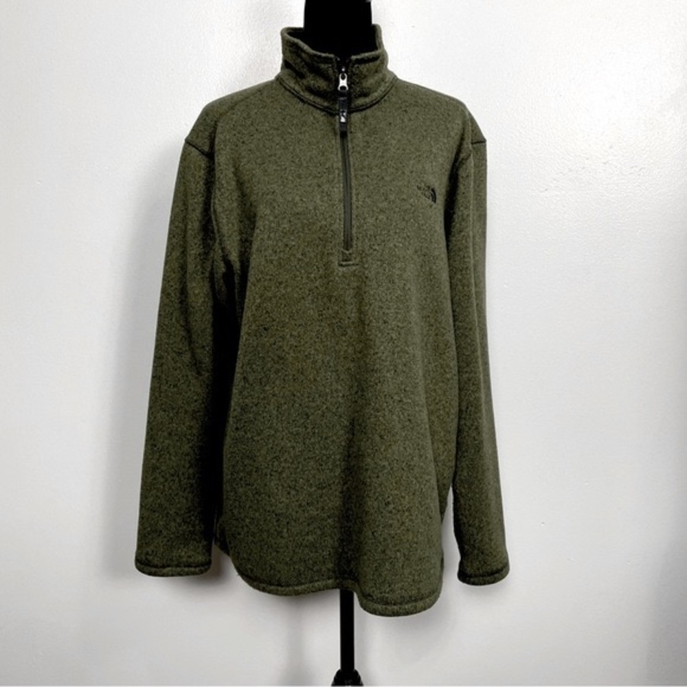 EUC - Northface Quarter Zip Heavy Fleece in Avocado Green - Large